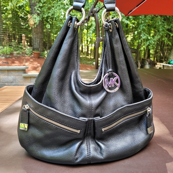 Michael kors pebble leather handbag - Picture 6 of 10